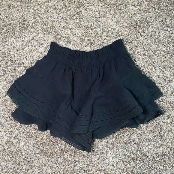 aerie Dresses & Skirts - aerie rock n ruffle skort black size xs